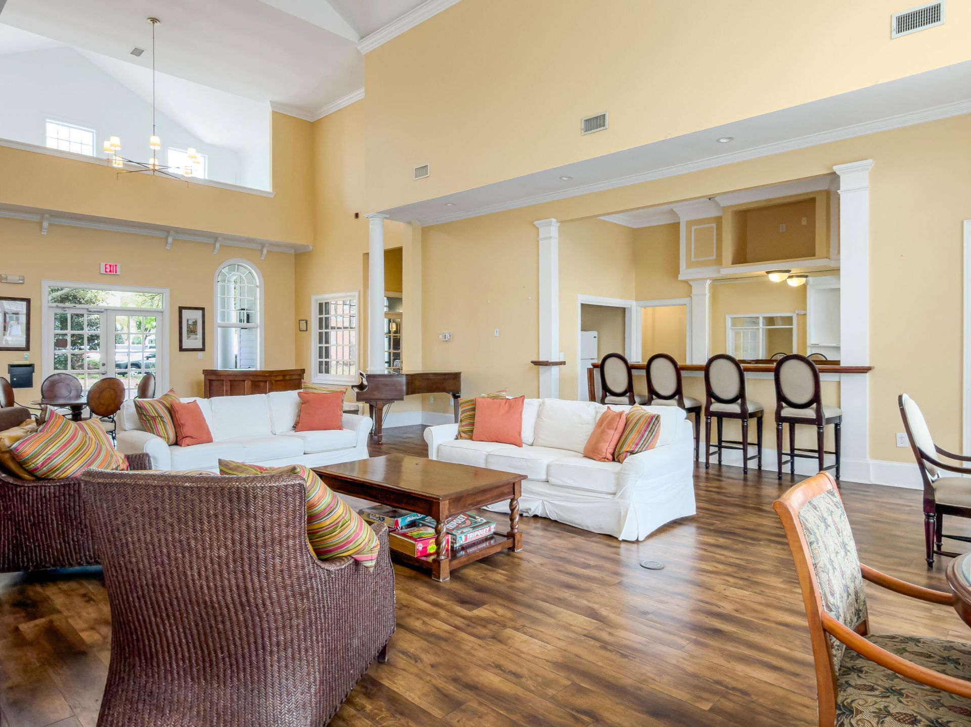 2432 Chatelain Way Photo 22