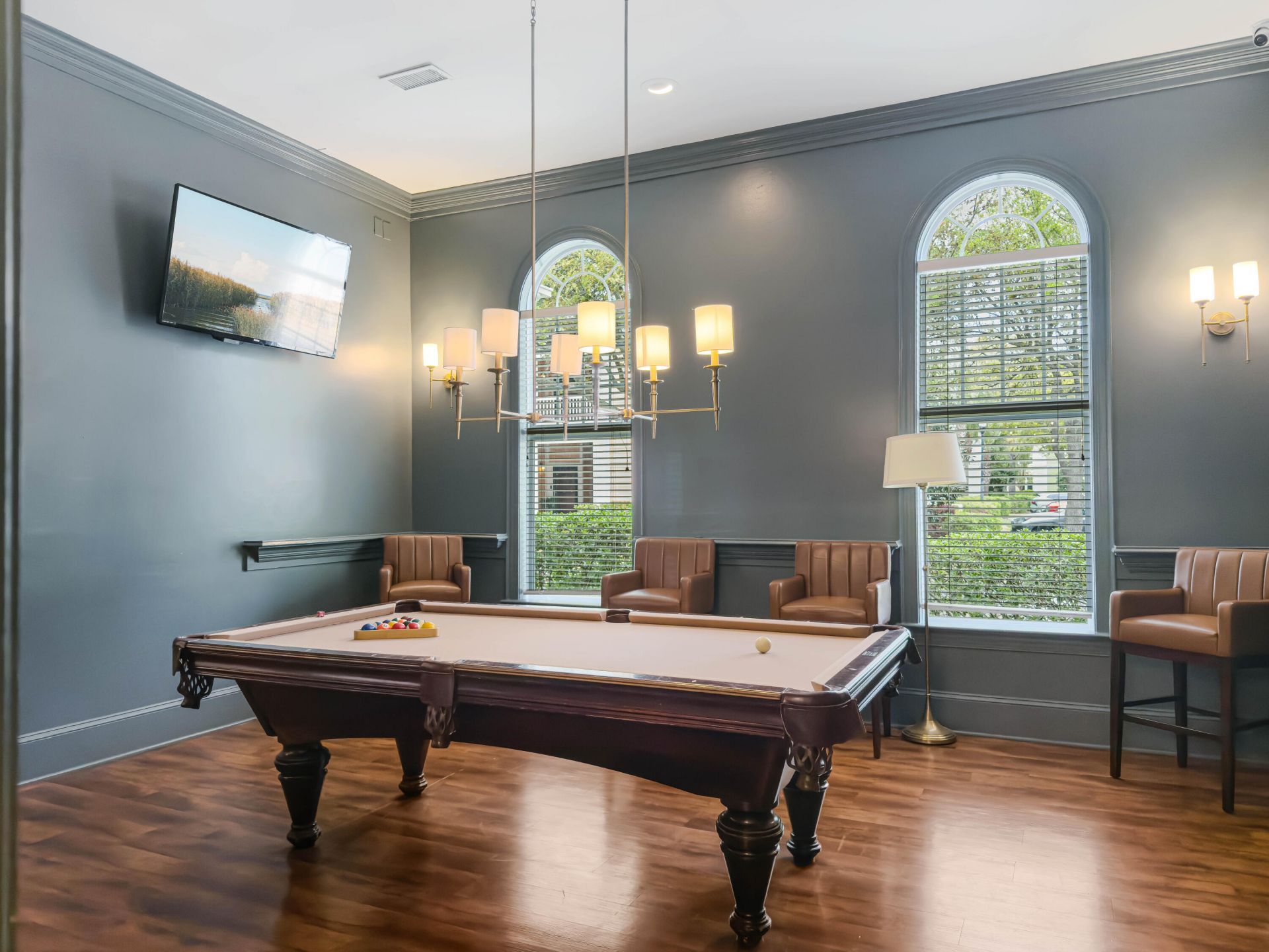 2432 Chatelain Way Photo 23