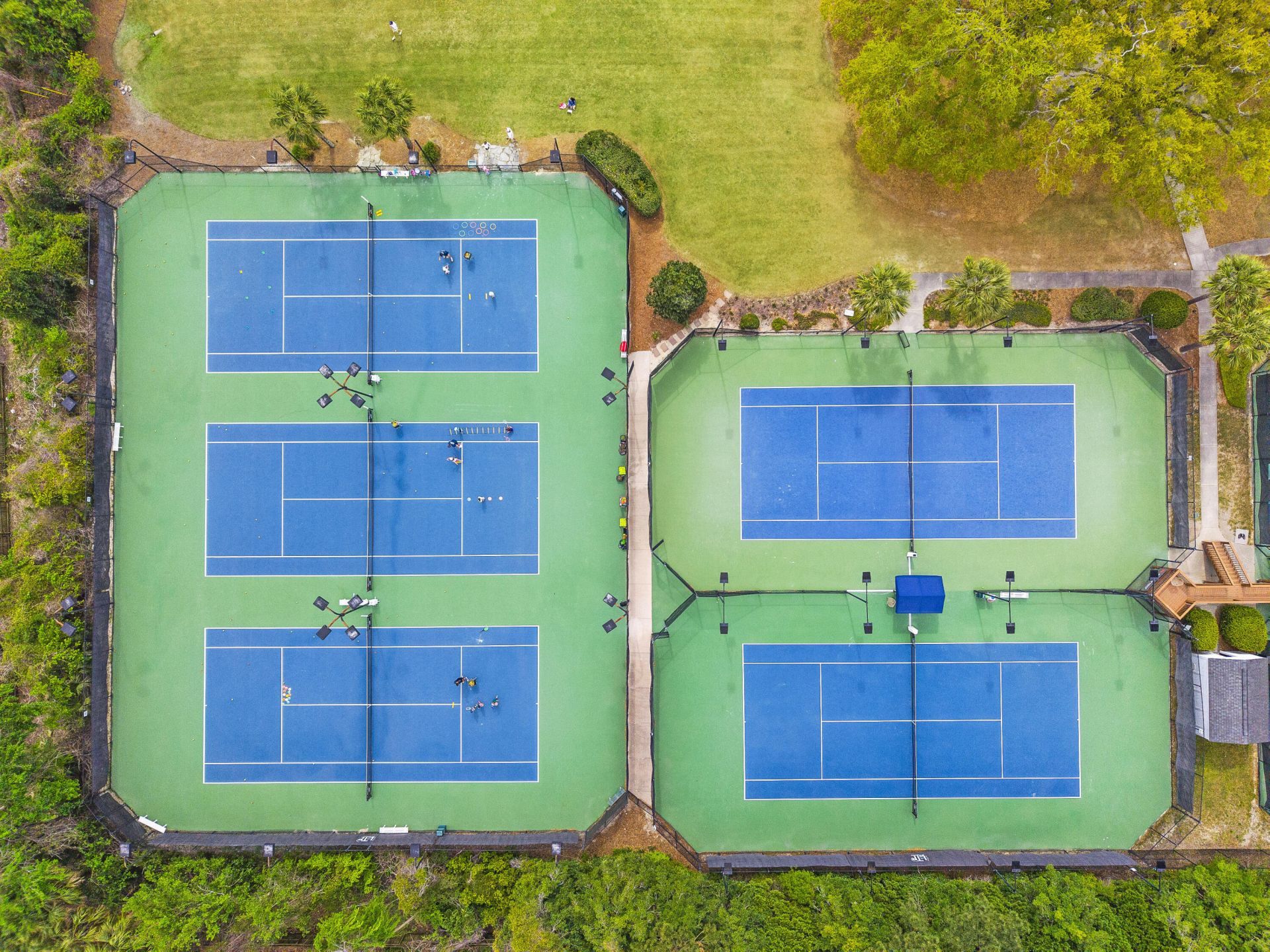 2432 Chatelain Way Photo 29