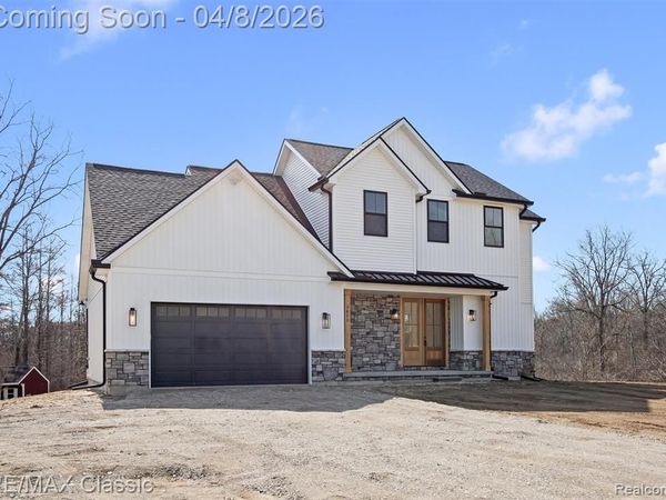 3800 E. Coon Lake Road, Genoa Twp, MI 48843