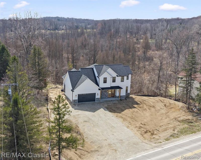 3800 E. Coon Lake Road, Genoa Township, MI 48843 Main Photo