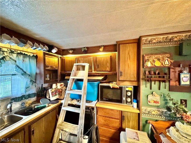 726 Boyd Street NE, Masury, OH 44438 Photo 15