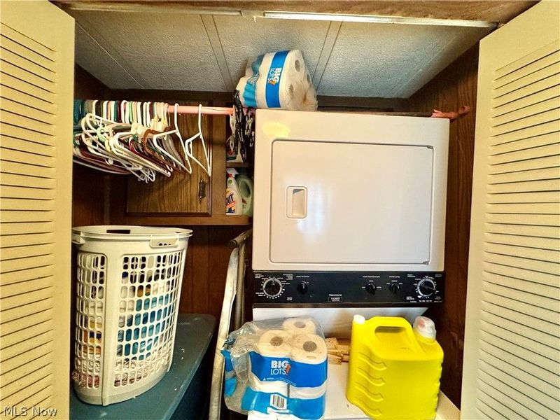 726 Boyd Street NE, Masury, OH 44438 Photo 18