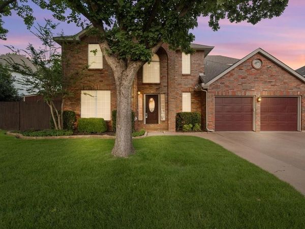 6111 Sandstone Drive, Arlington, TX 76001