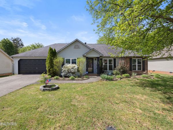 235 Lavista Drive, Maryville, TN 37804