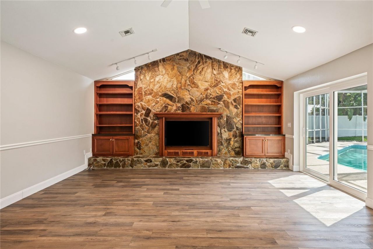 2869 Weathersfield Court, Clearwater, FL 33761 Photo