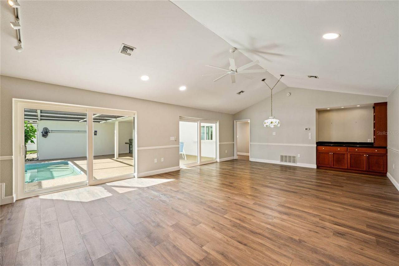 2869 Weathersfield Court, Clearwater, FL 33761 Photo