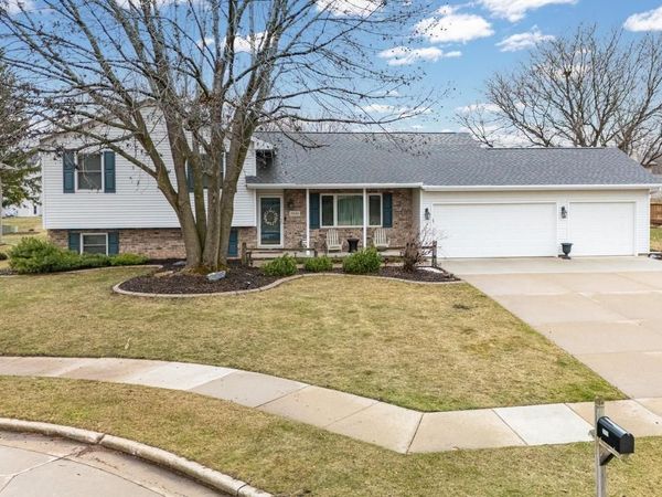 2435 KAITLYNN COURT, Oshkosh, WI 54901