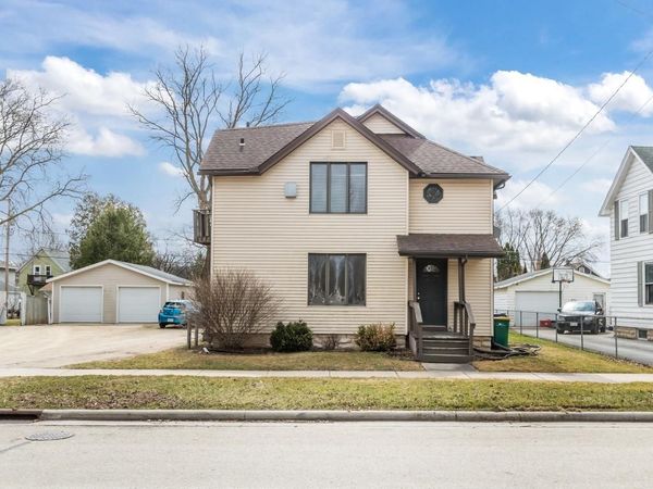 28 E 11TH STREET, Fond Du Lac, WI 54935