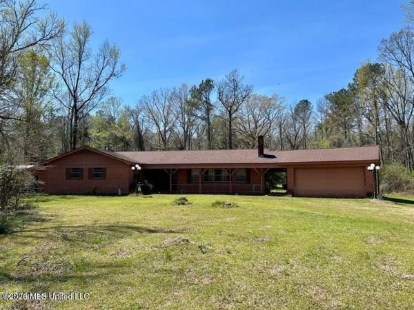 27 Dogwood Drive, Silver Creek, MS 39663