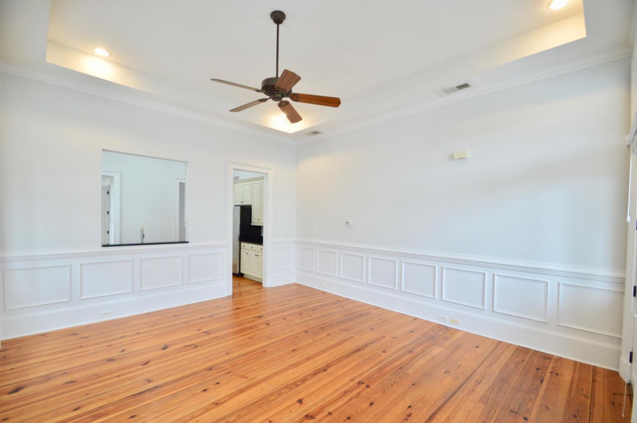 192 Wentworth Street Photo 12