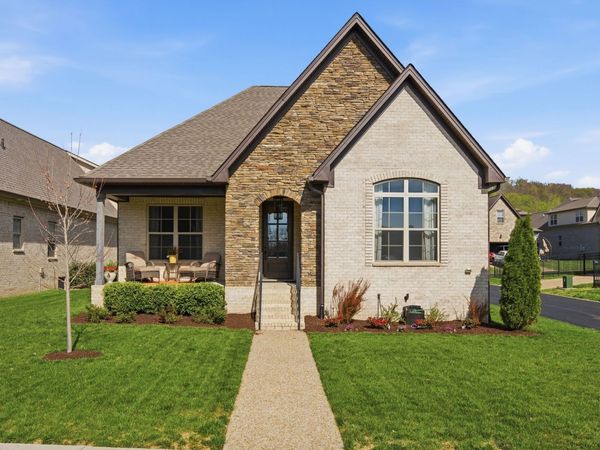 2036 Kestrel Ln, Spring Hill, TN 37174