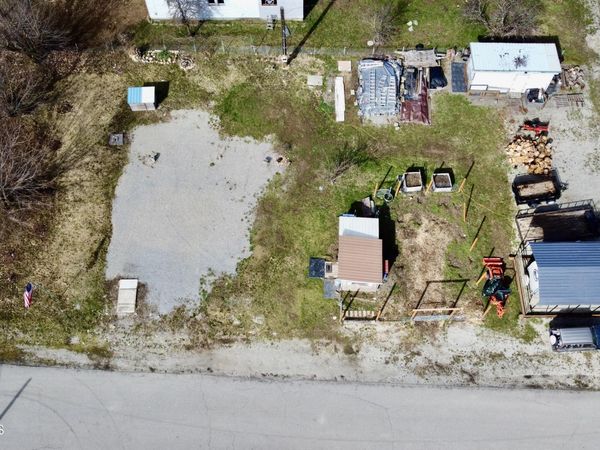 704 W Yellowstone Ave, Osburn, ID 83849