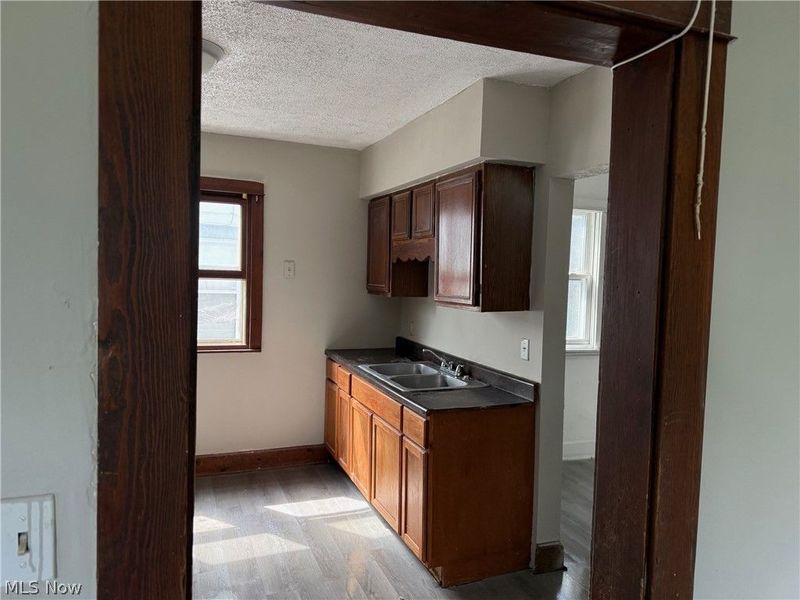 4464 W 28th Street , Cleveland, OH 44109 Photo 4