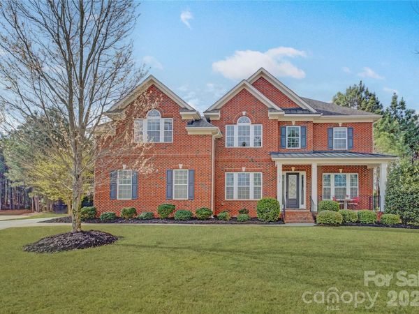 16518 Governors Club Court, Charlotte, NC 28278