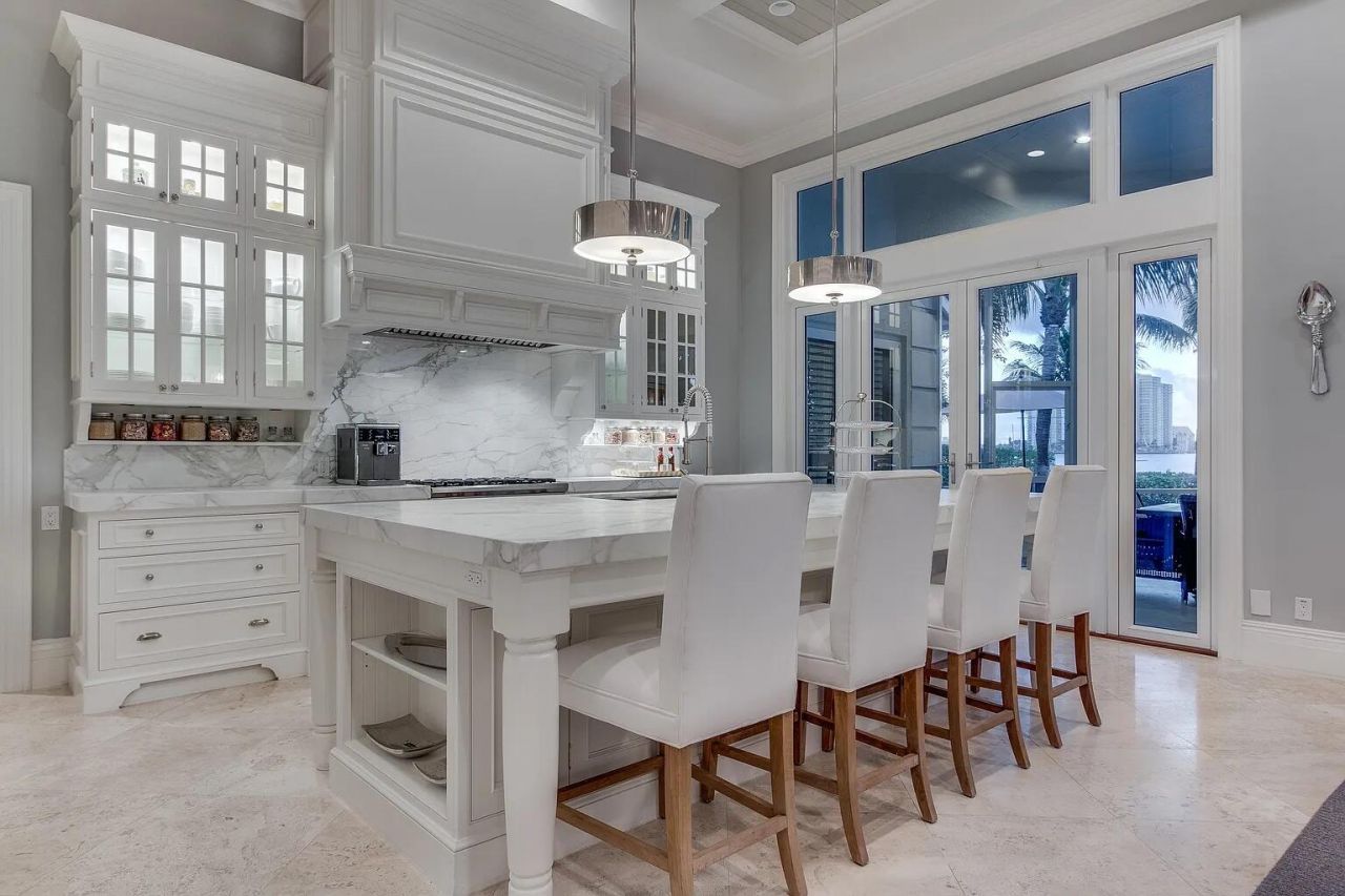 2941 Lake Drive, Singer Island, FL 33404 Photo