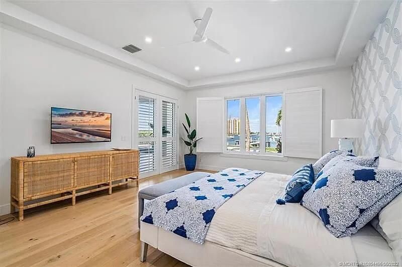 2941 Lake Drive, Singer Island, FL 33404 Photo