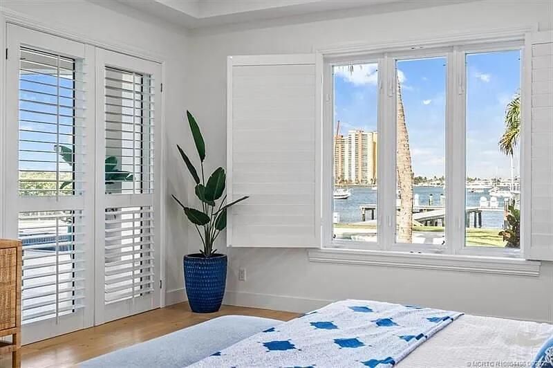 2941 Lake Drive, Singer Island, FL 33404 Photo