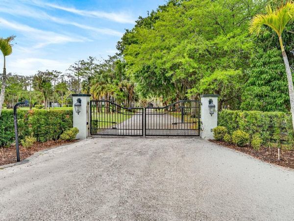 2741 Buck Ridge Trail, Loxahatchee, FL 33470