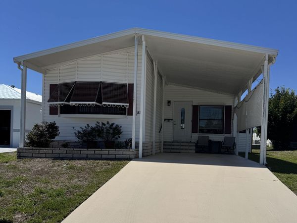 37 San Roberto, Fort Pierce, FL 34951