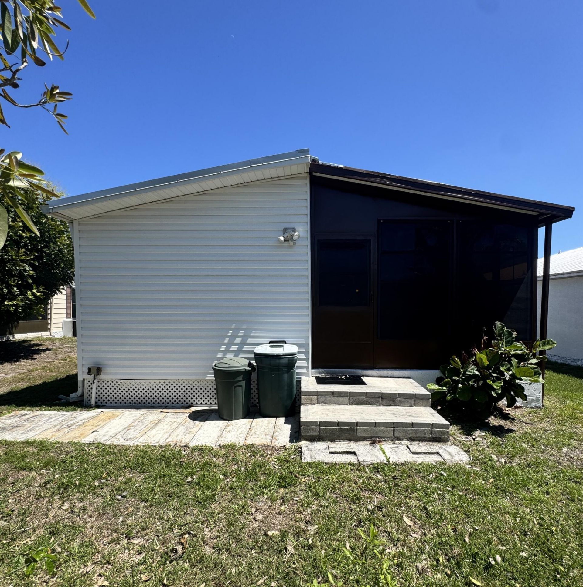 37 San Roberto, Fort Pierce, FL 34951 Photo