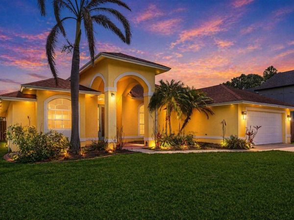 5785 NW Dublin Drive, Port St. Lucie, FL 34986