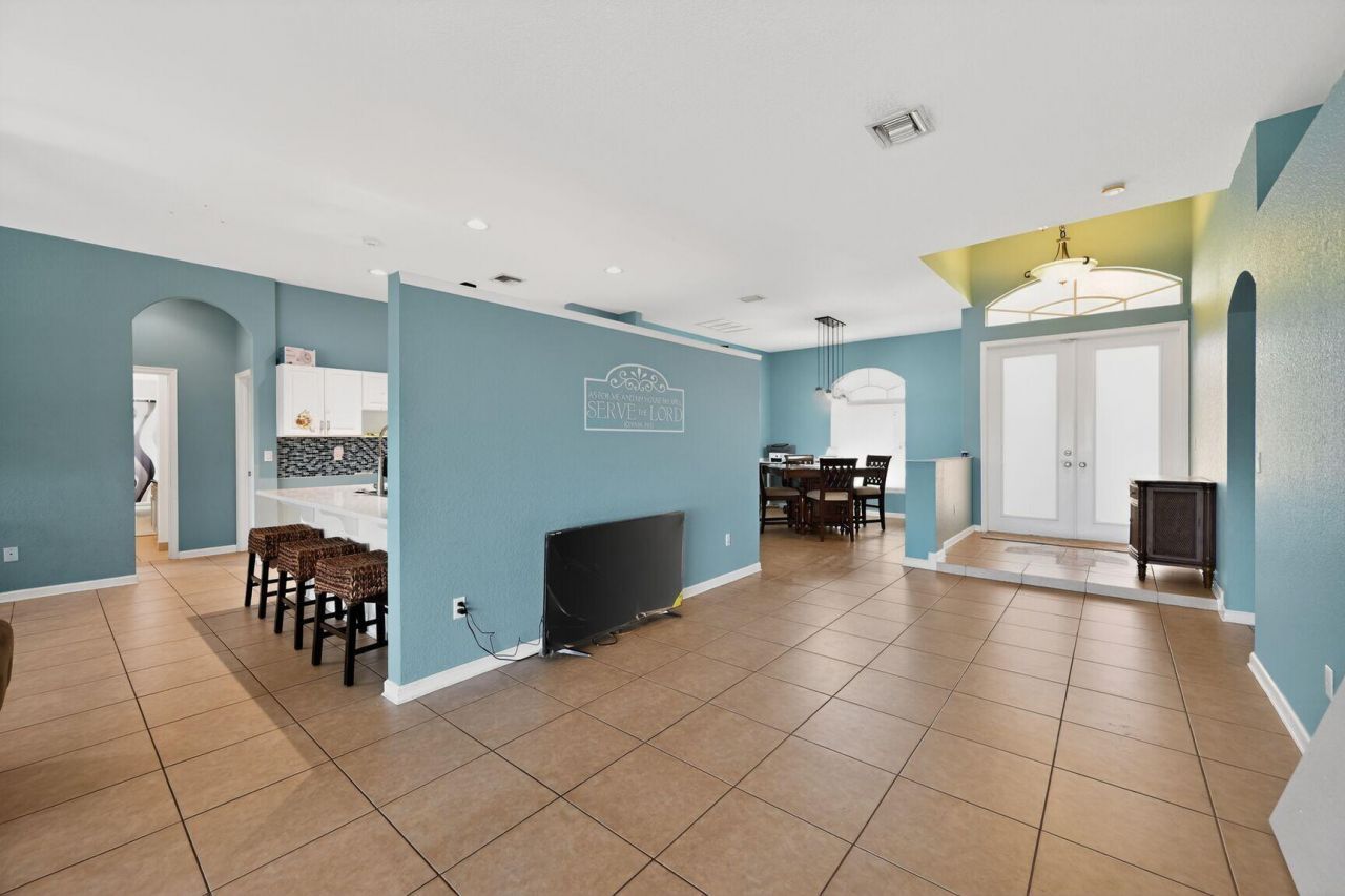 5785 NW Dublin Drive, Port Saint Lucie, FL 34986 Photo