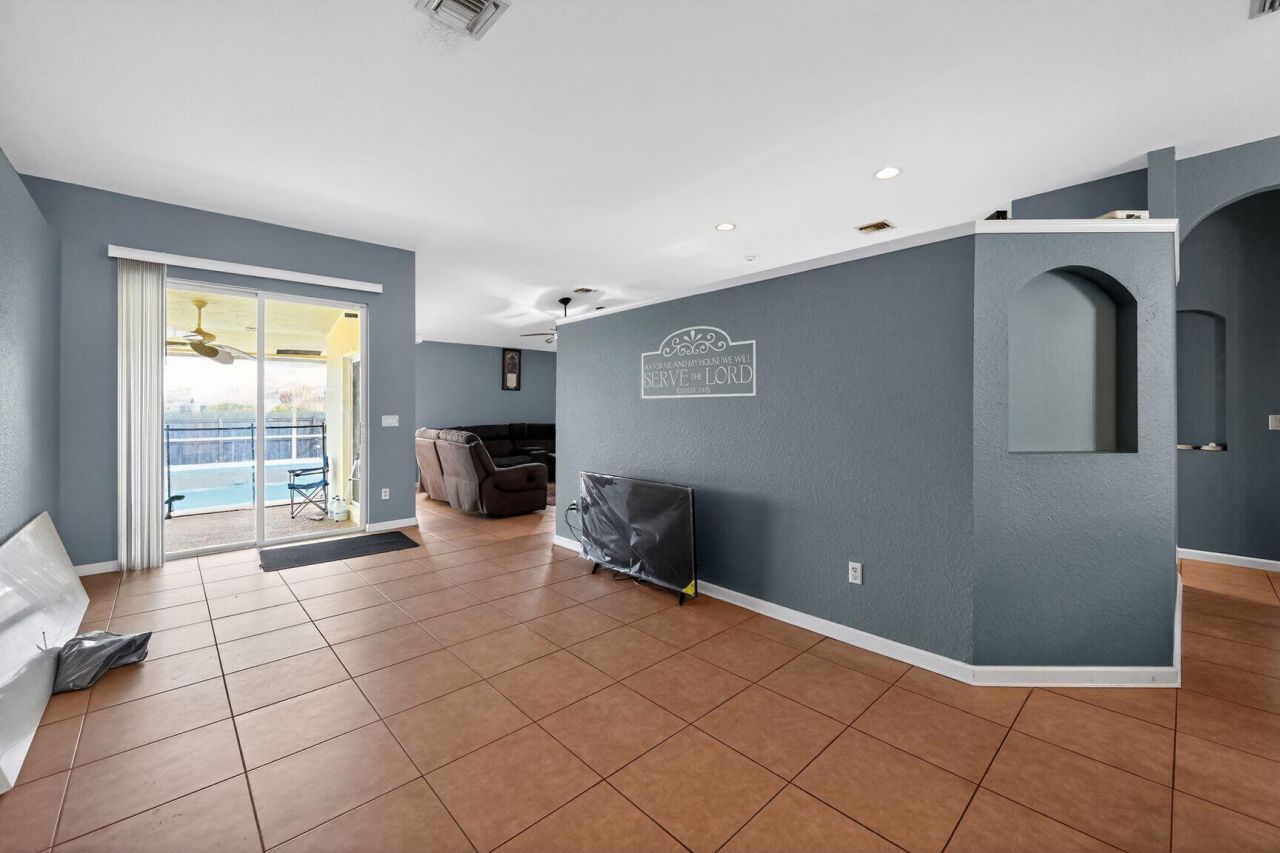 5785 NW Dublin Drive, Port Saint Lucie, FL 34986 Photo