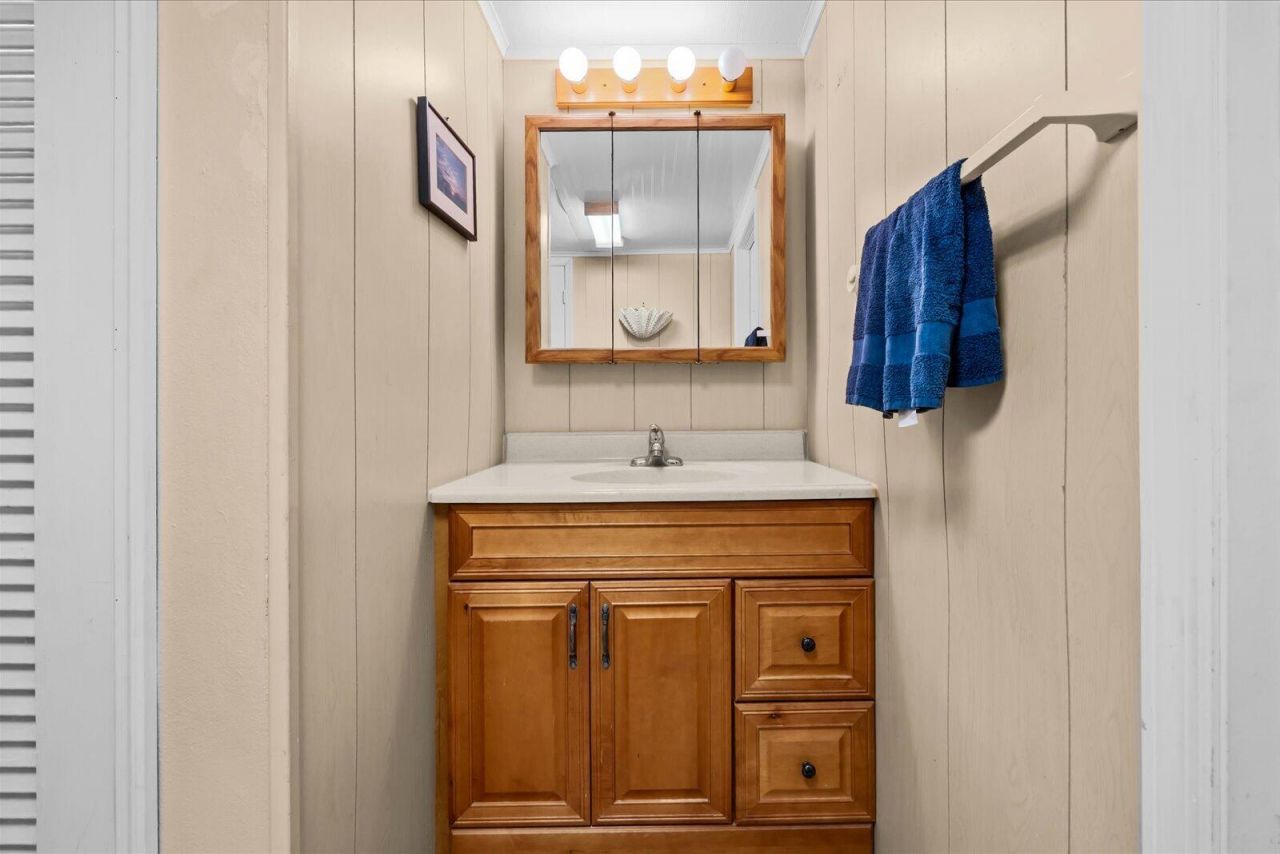 3141 NE Spruce Ridge Avenue, Jensen Beach, FL 34957 Photo