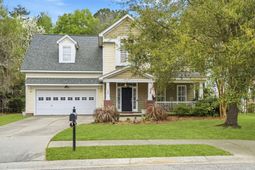 138 Marshside Drive photo 4