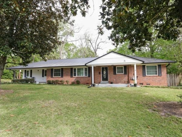 963 E Broad St., West Point, MS 39773