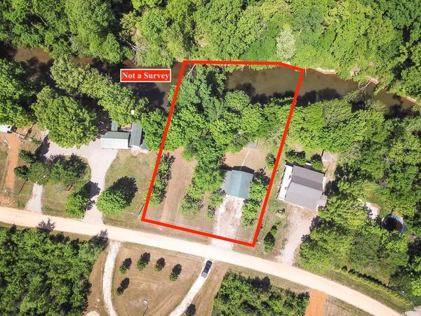 100 Towboat Ln., Adamsville, TN 38310