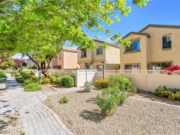 6425 BUTTERCUP CREEK Street, North Las Vegas, NV 89084