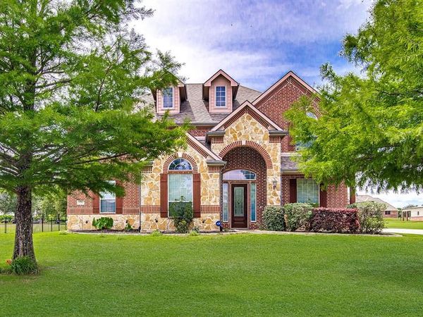 5024 Running Brook Drive, Joshua, TX 76058