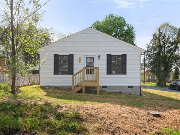 712 Richmond Avenue , Burlington, NC 27217