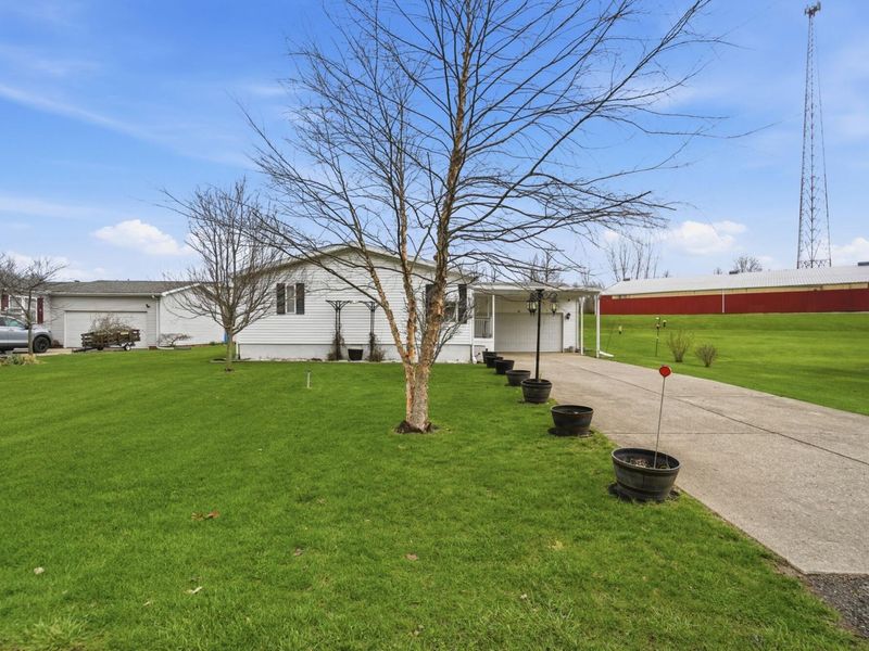 23 Rock Run , Springfield, OH 45502 Photo 2