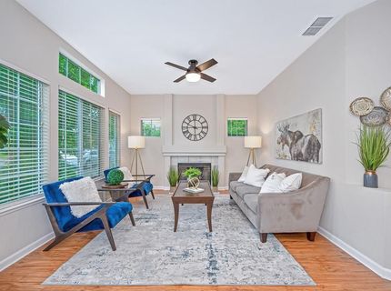 463 Parker Dr, Folsom, CA 95630 Photo