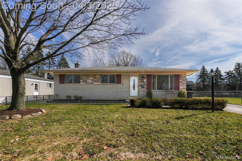 2632 Downey Drive, Troy, MI 48083 Main Photo