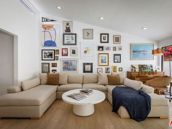 3991 Prospect Avenue, Los Angeles, CA 90027