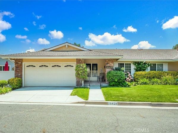 26428 Circle Knoll Court, Newhall, CA 91321