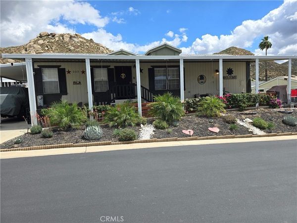 1536 South State Street, Unit 223, Hemet, CA 92543