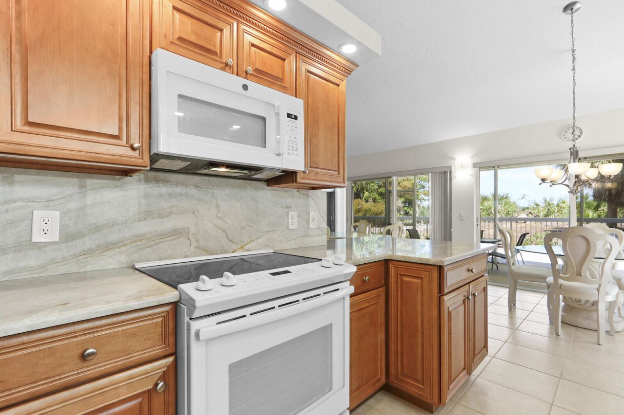 327 Ridge Road, Jupiter, FL 33477 Photo