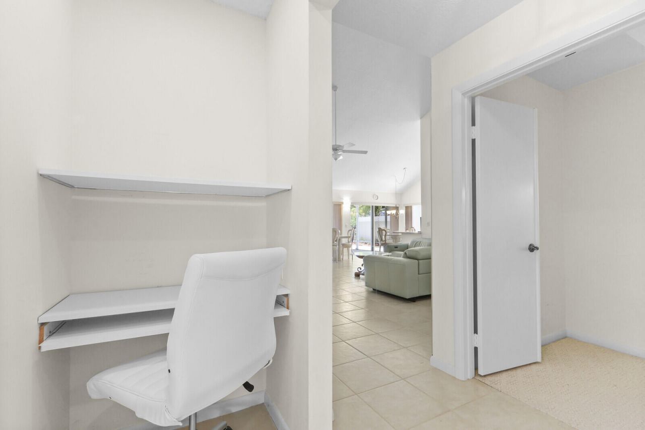 327 Ridge Road, Jupiter, FL 33477 Photo