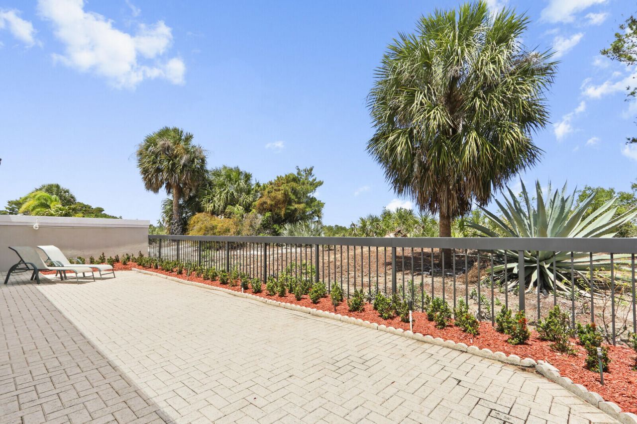 327 Ridge Road, Jupiter, FL 33477 Photo