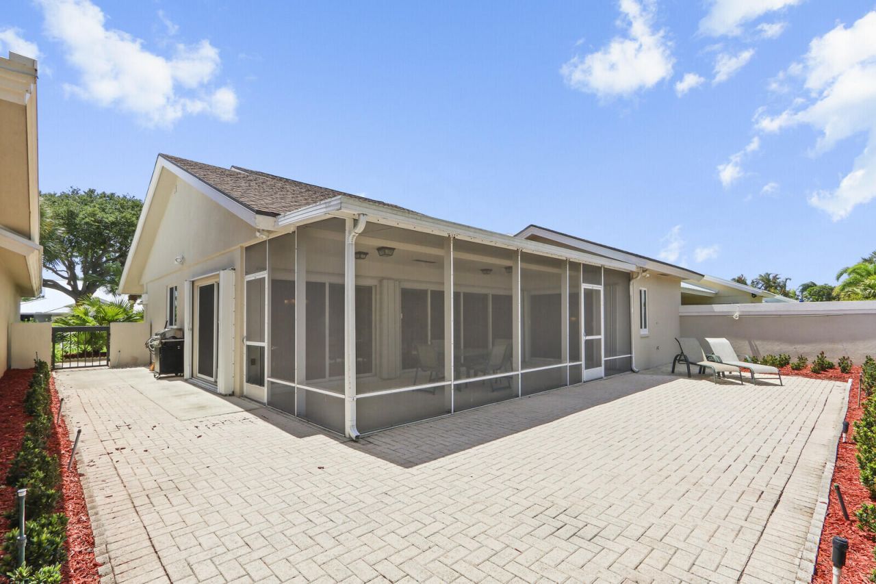 327 Ridge Road, Jupiter, FL 33477 Photo