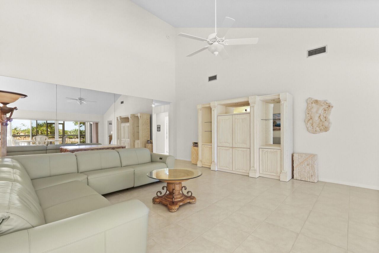 327 Ridge Road, Jupiter, FL 33477 Photo