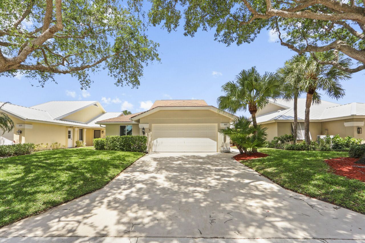 327 Ridge Road, Jupiter, FL 33477 Photo