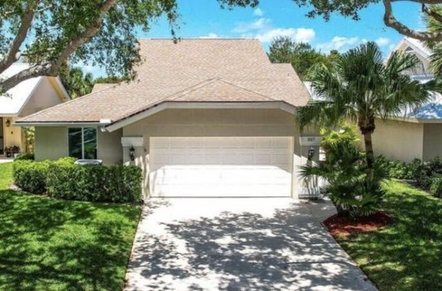 327 Ridge Road, Jupiter, FL 33477 Photo