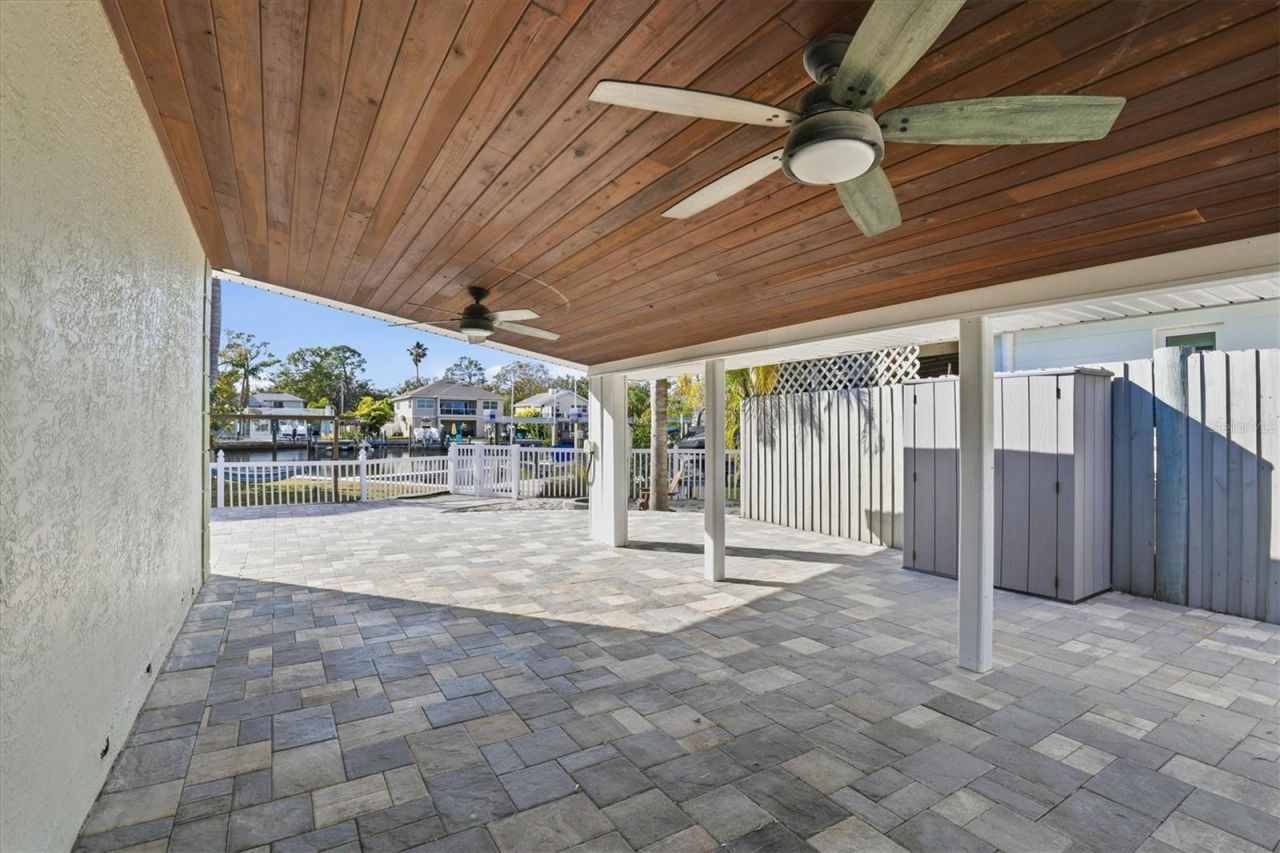 302 Georgia Avenue , Crystal Beach, FL 34681 Photo