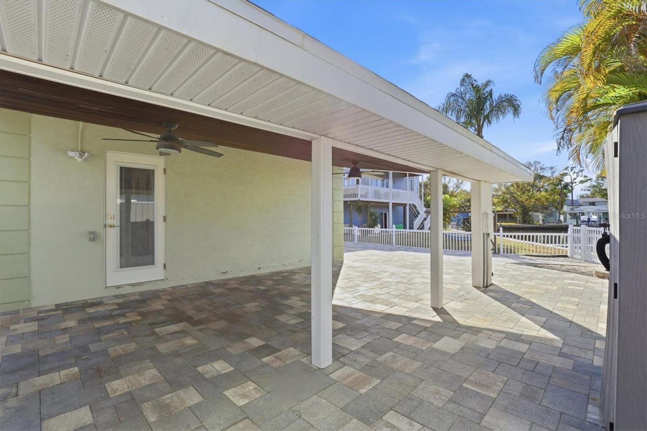 302 Georgia Avenue , Crystal Beach, FL 34681 Photo